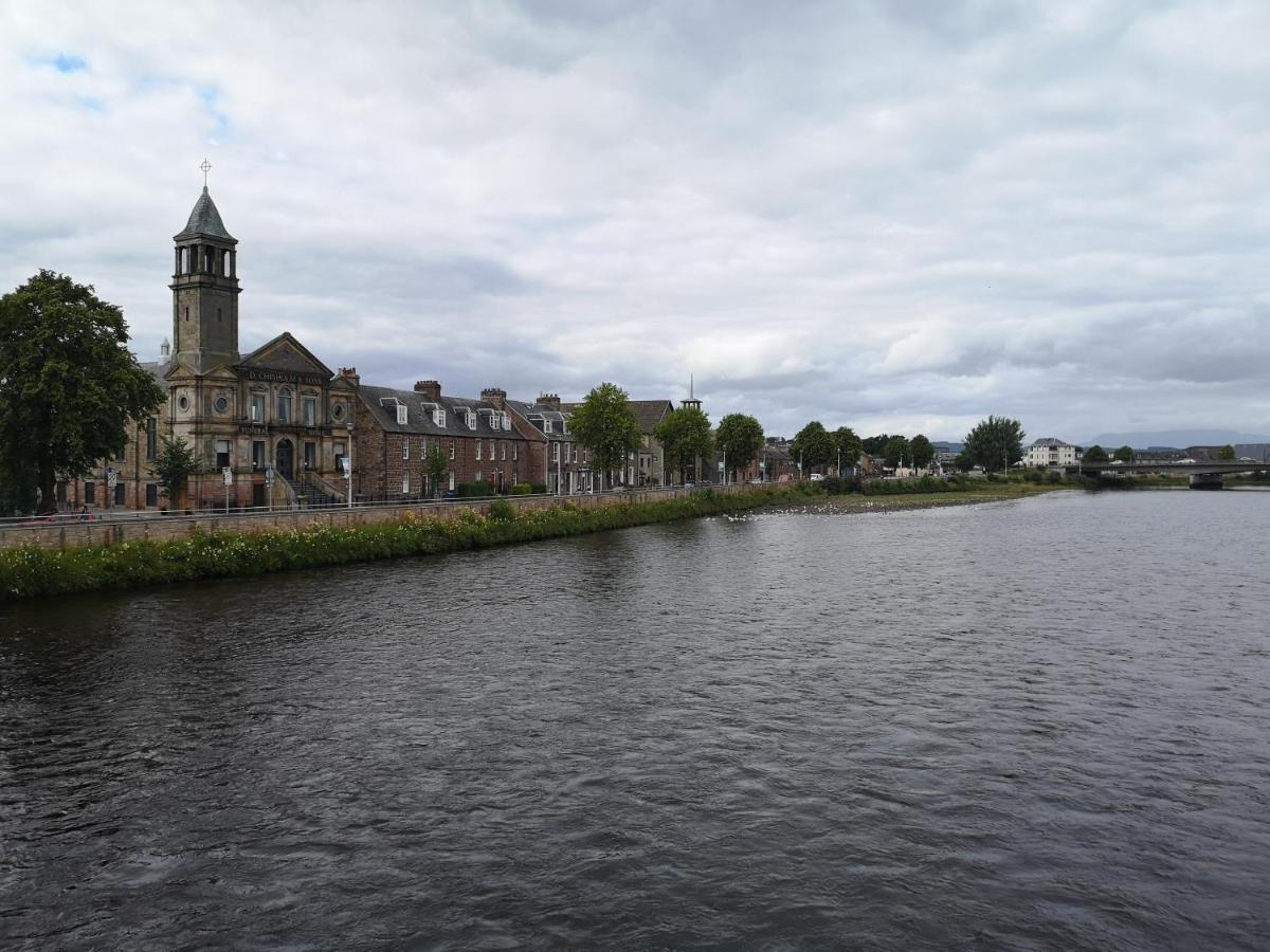 Attic Floor Apartment, City Centre Inverness Esterno foto